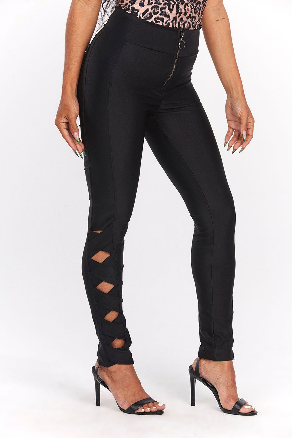 023101040064_060_2-PG-CALCA-SKINNY-RECORTE-UP-GLAM 023101040064_060_2-PG-CALCA-SKINNY-RECORTE-UP-GLAM