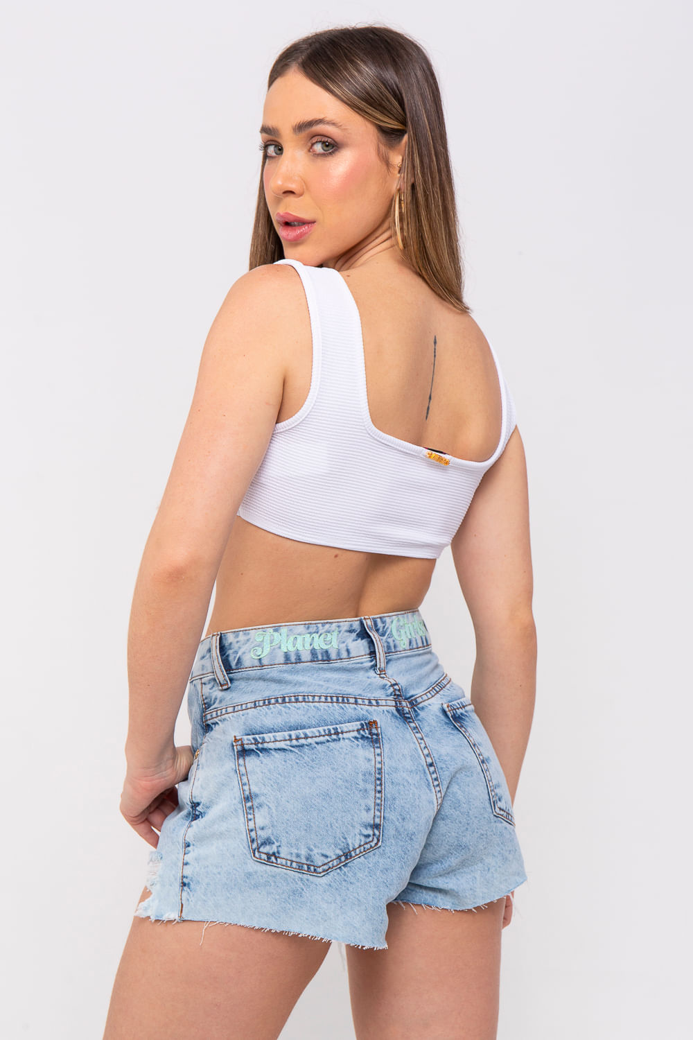 023121130105_001_2-PG-TOP-CROPPED-DEC-QUADRADO-C-ARO-E-BOJO