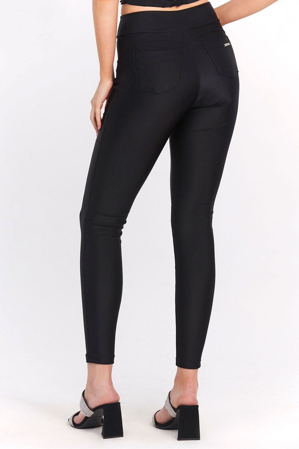 023201040009_060_3-PG-CALCA-UP-GLAM-BASICA 023201040009_060_3-PG-CALCA-UP-GLAM-BASICA