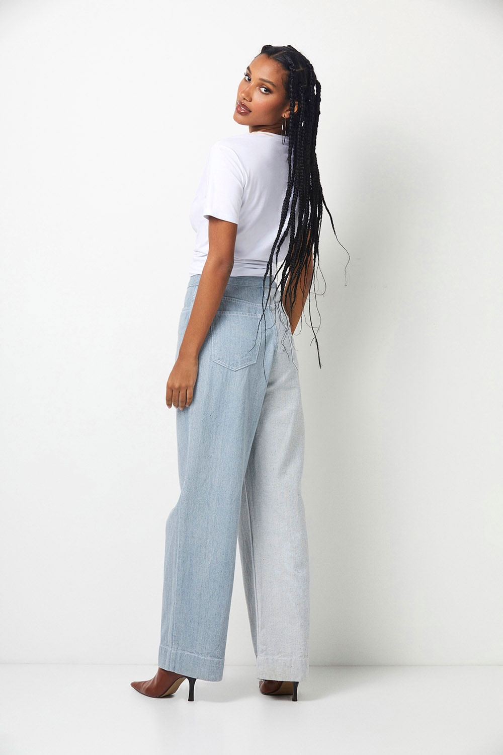 Calça Jeans Feminina Wide Leg Délavé Planet Girls Jeans Claro 2
