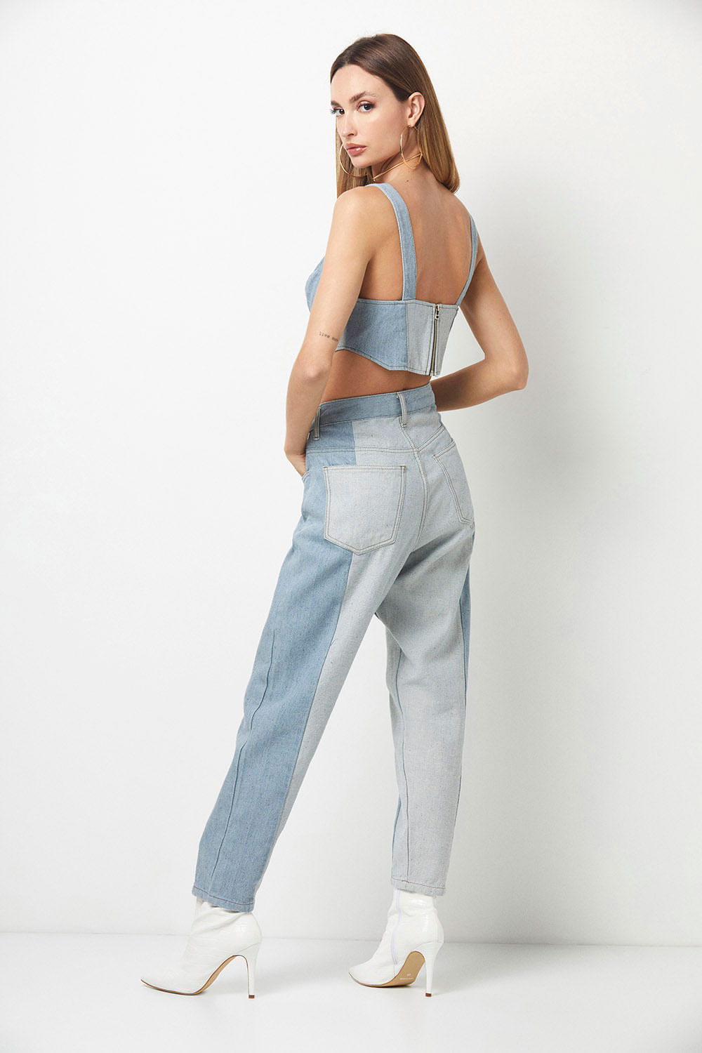 023201051056_016_2-PG-CALCA-FEM-JEANS-MOM