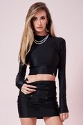 PGFBLHEL0021_060_1-PG-BLUSA-UP-GLAM-ABERTURA-MAO