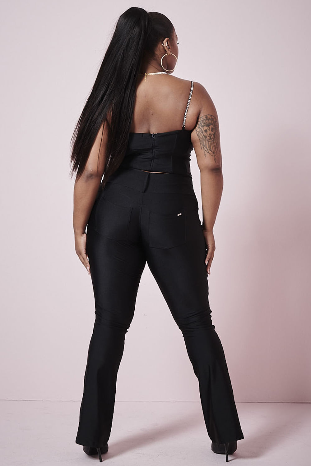 PGFBLPLA0370_060_4-PG-CROPPED-COM-BOJO-E-CORRENTE