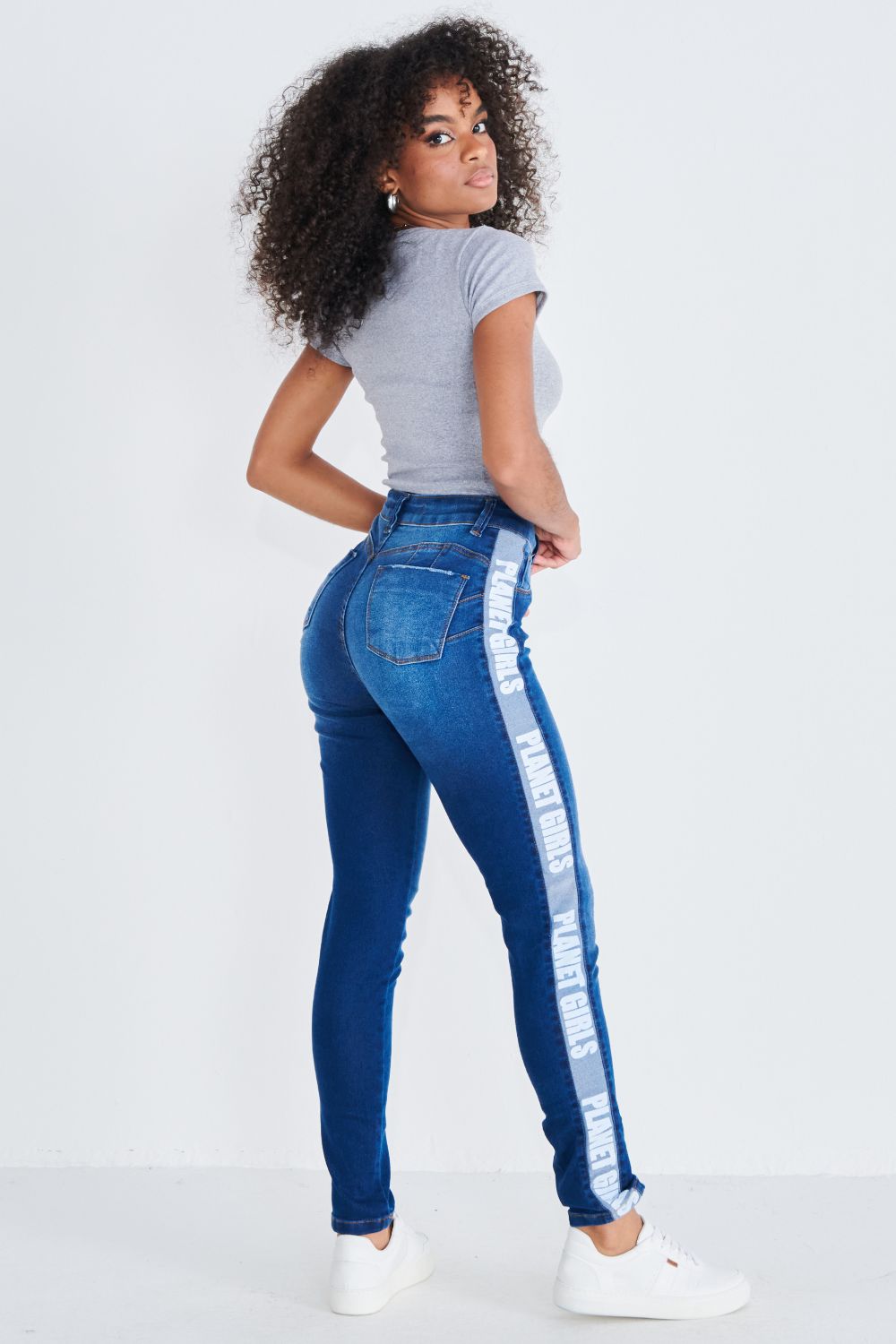 01052484_018_2-PG-CALCA-JEANS-LOGO-ESTAMPA-LATERAL 01052484_018_2-PG-CALCA-JEANS-LOGO-ESTAMPA-LATERAL