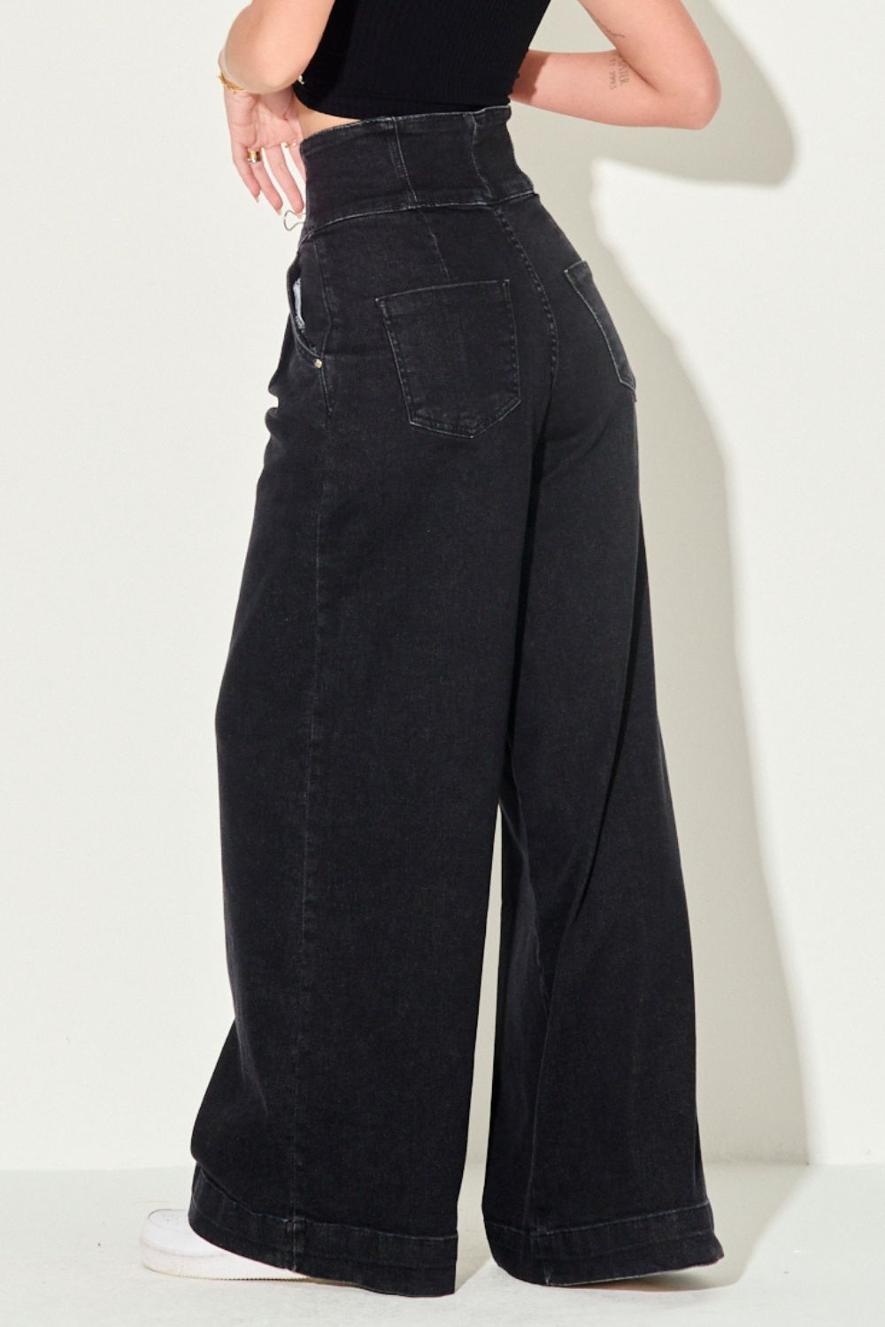 023201050946_060_4-PG-CALCA-FEM-JEANS-BLACK-PANTALONA