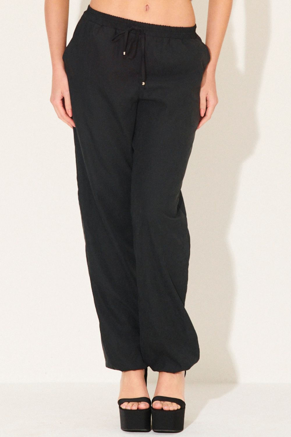 01070381_060_2-PG-CALCA-JOGGER-COM-AJUSTE