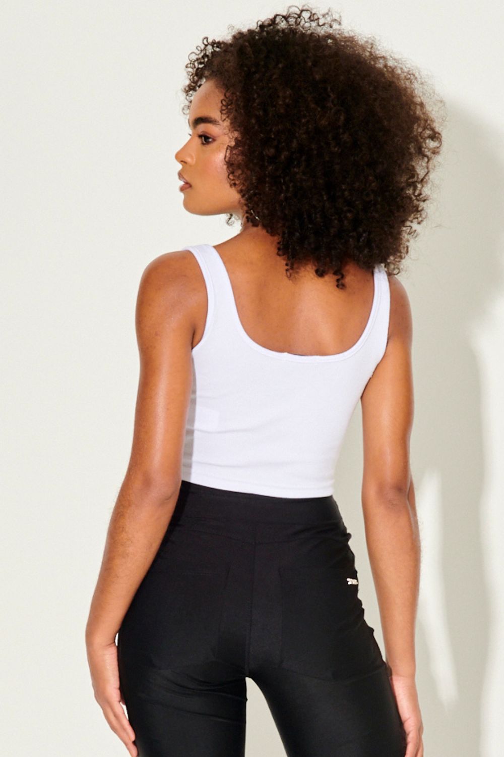 10070853_001_2-PG-BLUSA-CROPPED-REGATA