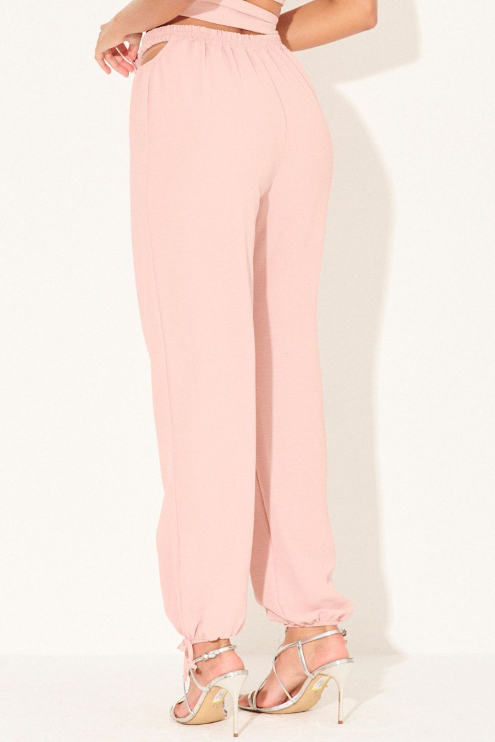 01130270_003_4-PG-CALCA-COM-DETALHE