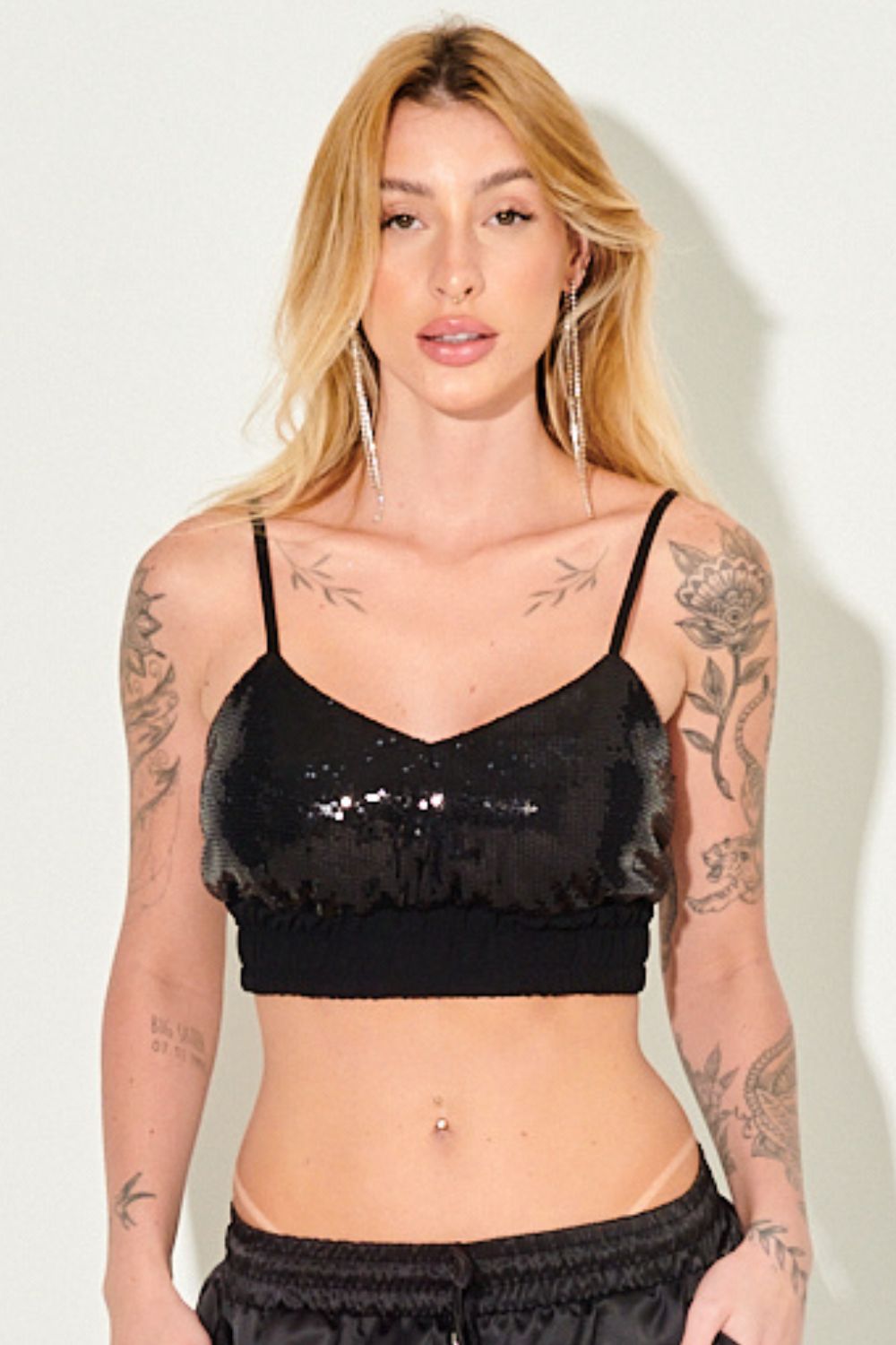 10130447_060_1-PG-BLUSA-PAETE-AMARRAR-GOLA-V 10130447_060_1-PG-BLUSA-PAETE-AMARRAR-GOLA-V