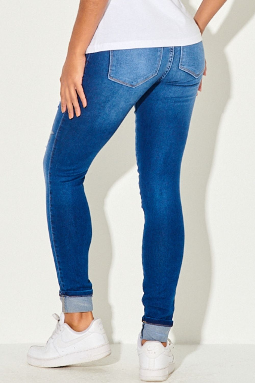 01052482_018_4-PG-CALCA-JEANS-SKINNY-COM-ESTRELA-STRASS 01052482_018_4-PG-CALCA-JEANS-SKINNY-COM-ESTRELA-STRASS