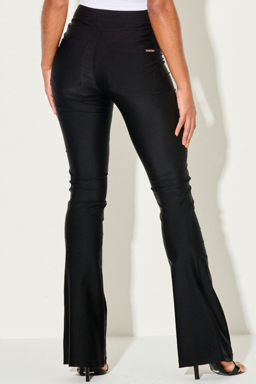 023201130093_060_4-PG-CALCA-DETALHE-FRENTE 023201130093_060_4-PG-CALCA-DETALHE-FRENTE