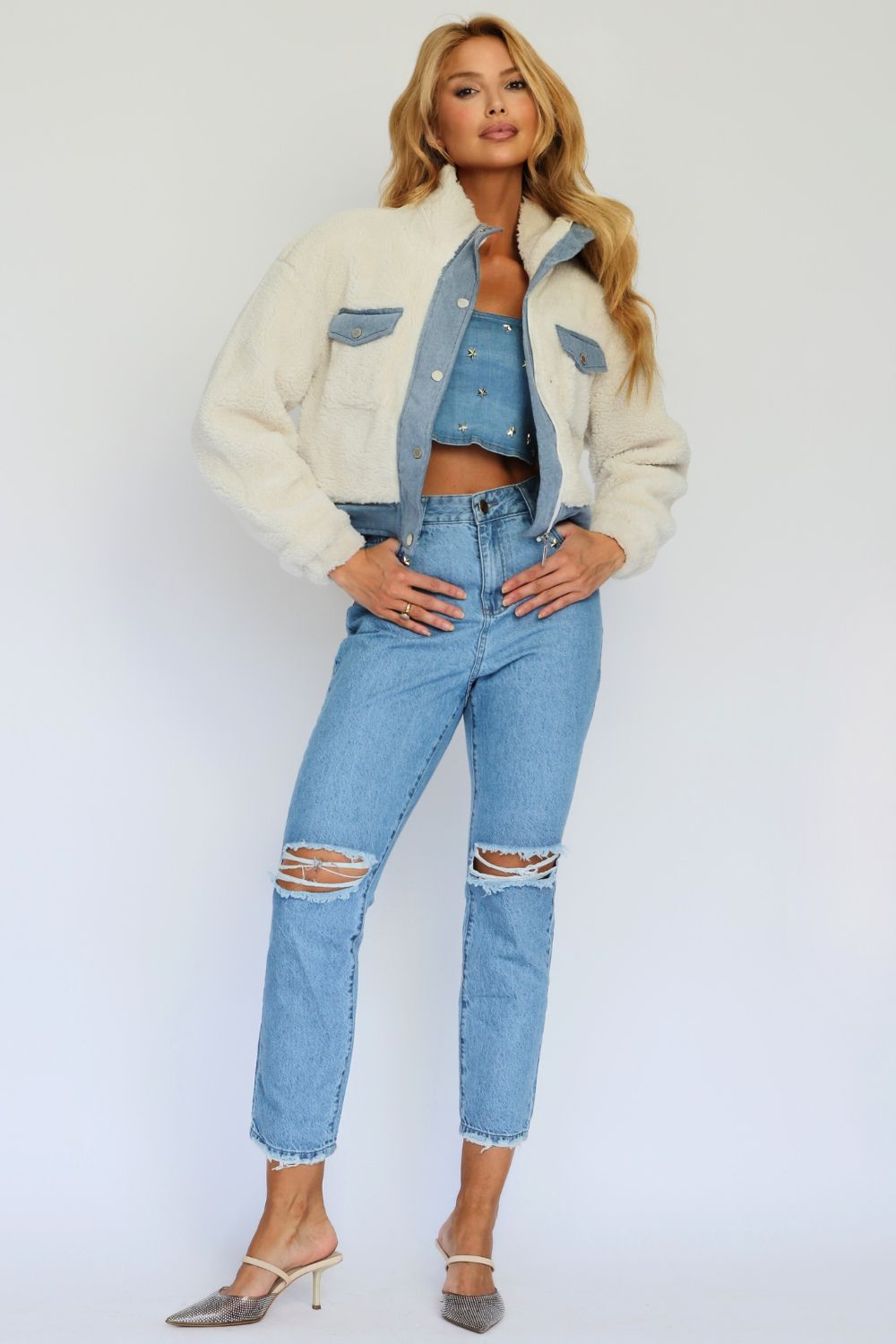 06050179_017_3-PG-JAQUETA-CARNEIRINHO-BOLSO-JEANS