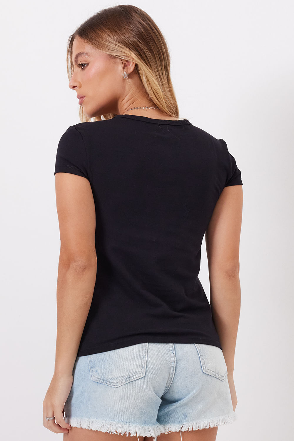 Camiseta Feminina Decote v Planet Girls Preto 2