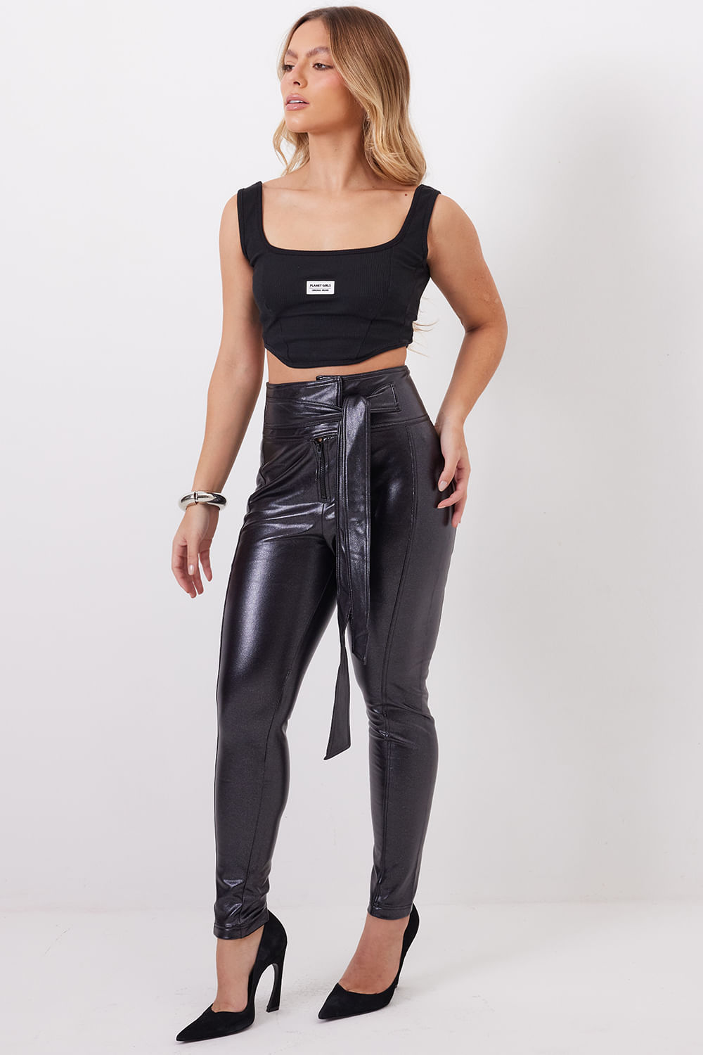 Cropped Regata Decote Reto Planet Girls Preto 3