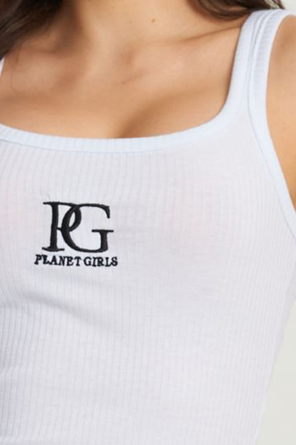 18214003_001_4-REGATA-CANELADA-BORDADA-PG