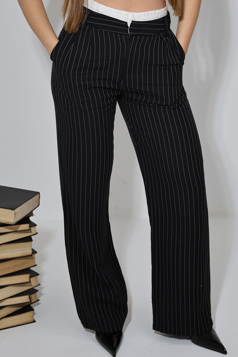 Calça Feminina Risca de Giz Girl Boss Planet Girls Preto 3
