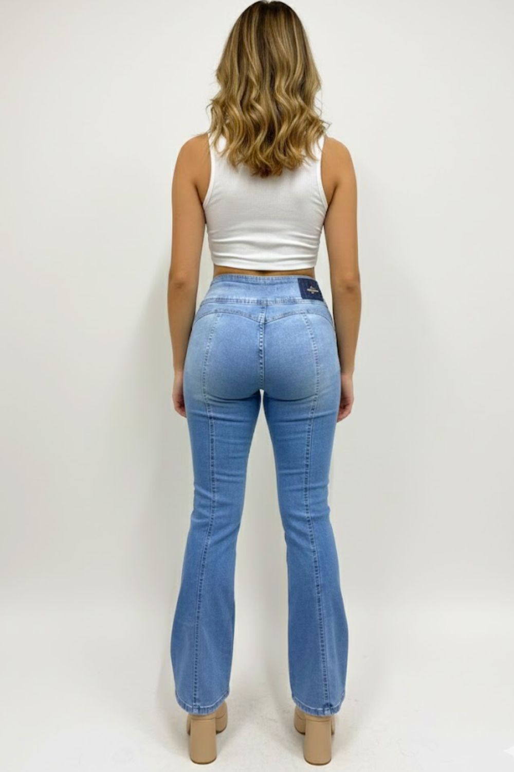 01054759_016_3-PG-CALCA-FEM-JEANS-FLARE-PREMIUM